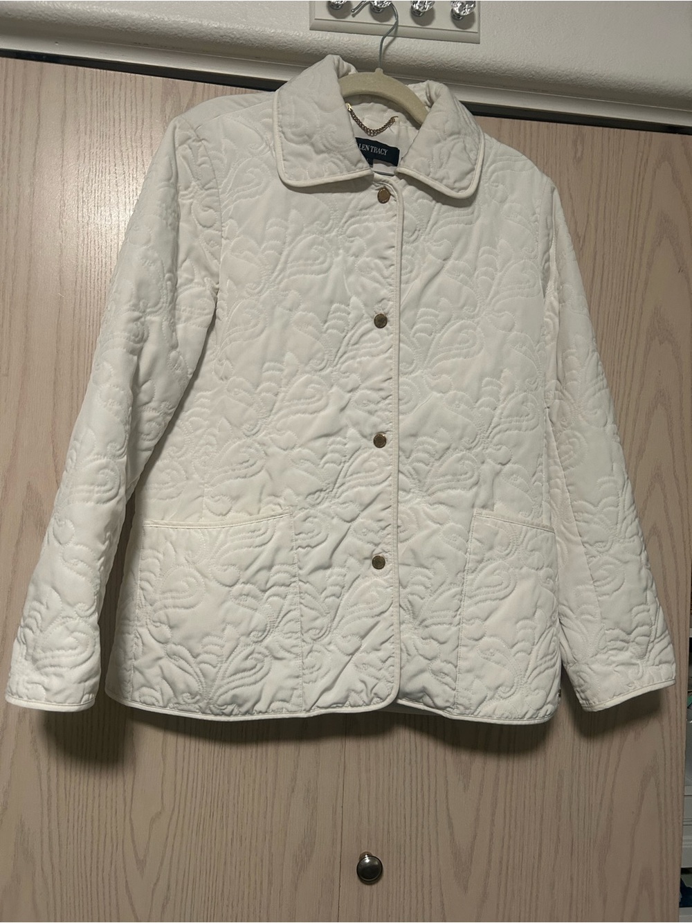 Ellen Tracy Cream Quilted Floral-Pattern Jacket